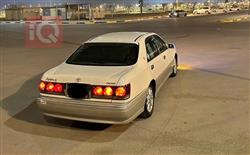 تۆیۆتا کراون